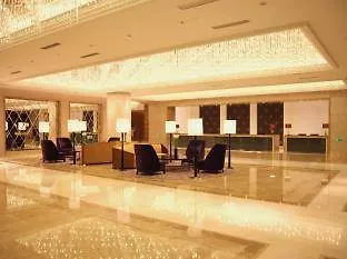 Shanghai Hongqiao Airport Hotel - Air China 5*,