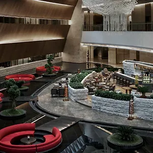 Primus Hongqiao Hotel